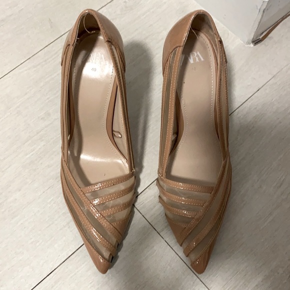 Nude Zara heels